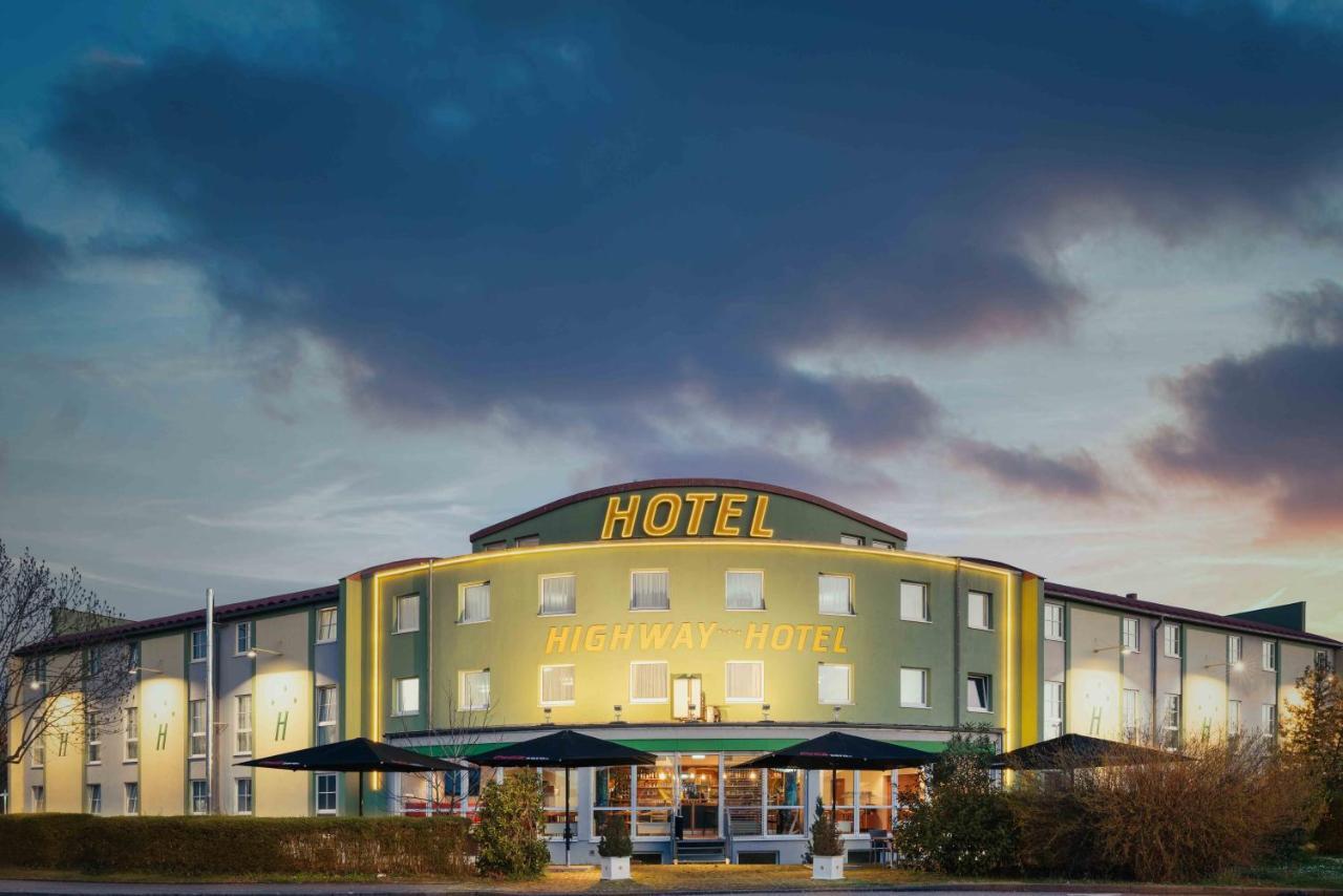 Highway Hotel Херболцхайм Екстериор снимка