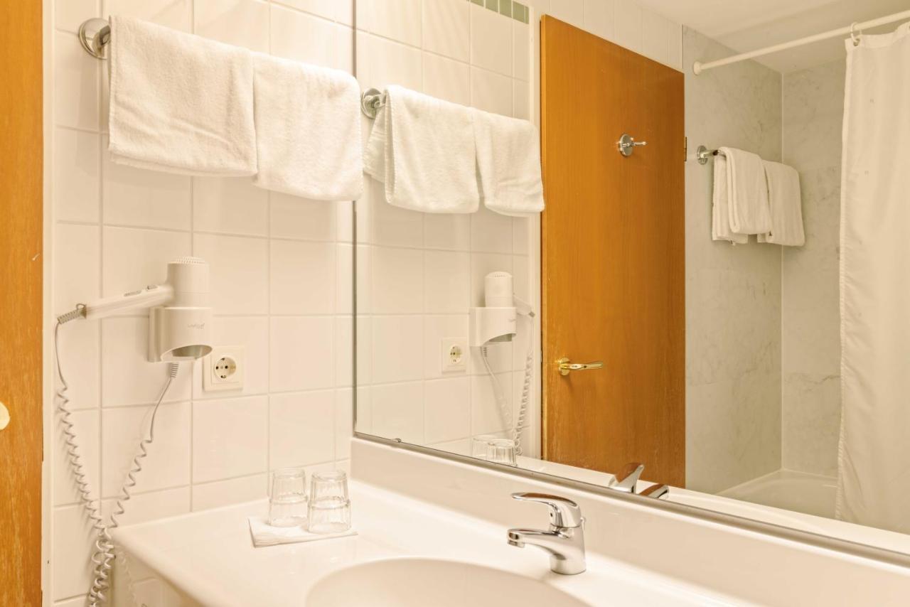 Highway Hotel Херболцхайм Екстериор снимка