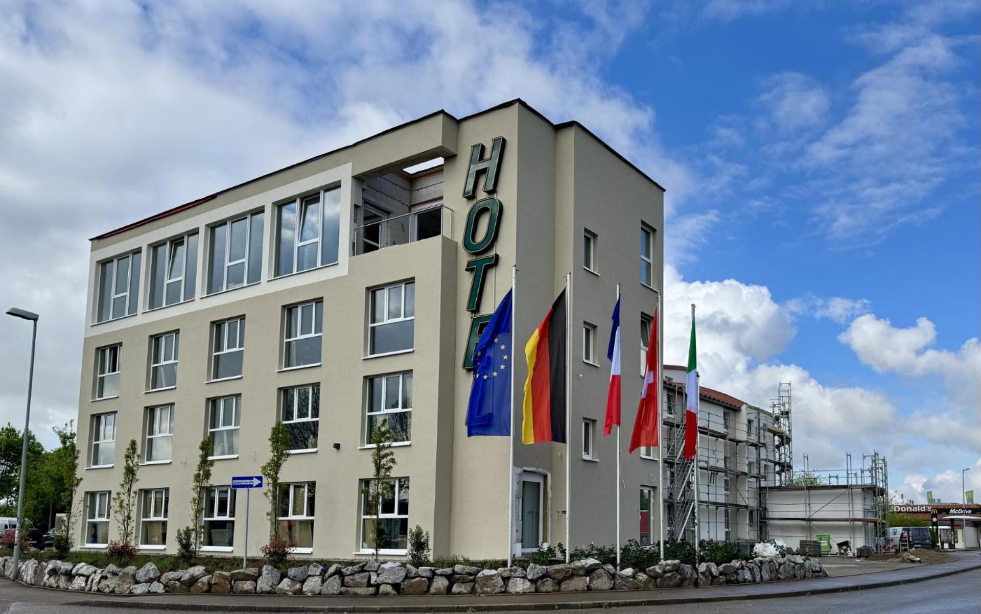 Highway Hotel Херболцхайм Екстериор снимка