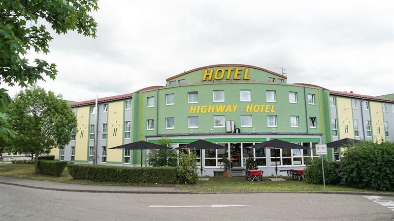 Highway Hotel Херболцхайм Екстериор снимка